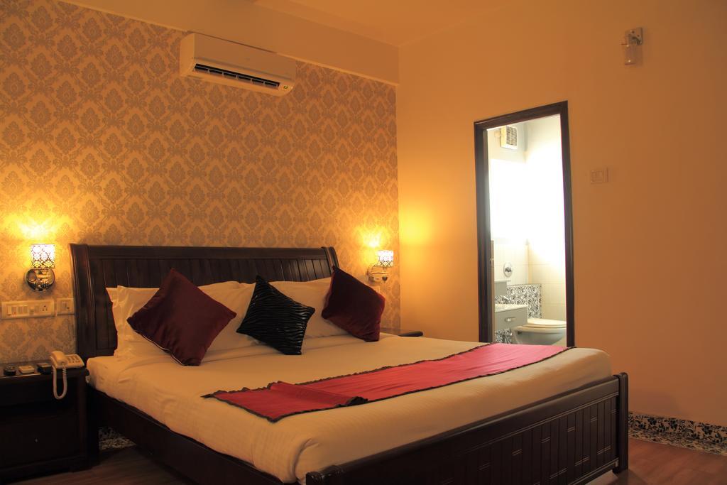 Orchid Suites - A Boutique Hotel Bangalore Off Residency Road Екстер'єр фото