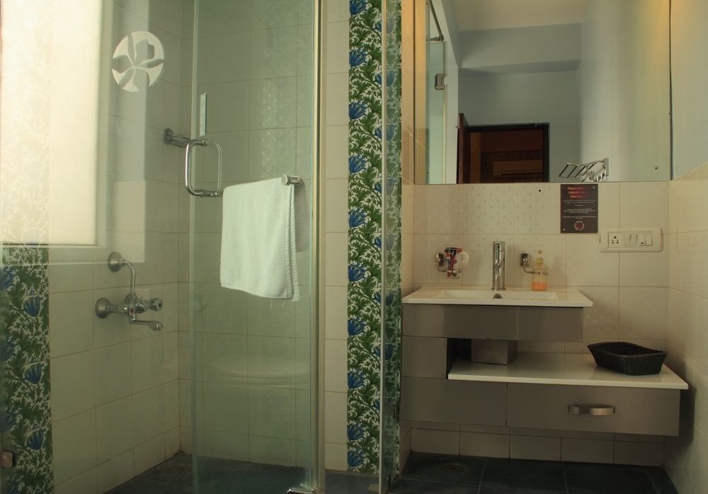Orchid Suites - A Boutique Hotel Bangalore Off Residency Road Екстер'єр фото
